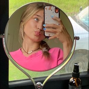 Meet your Posher, Carley